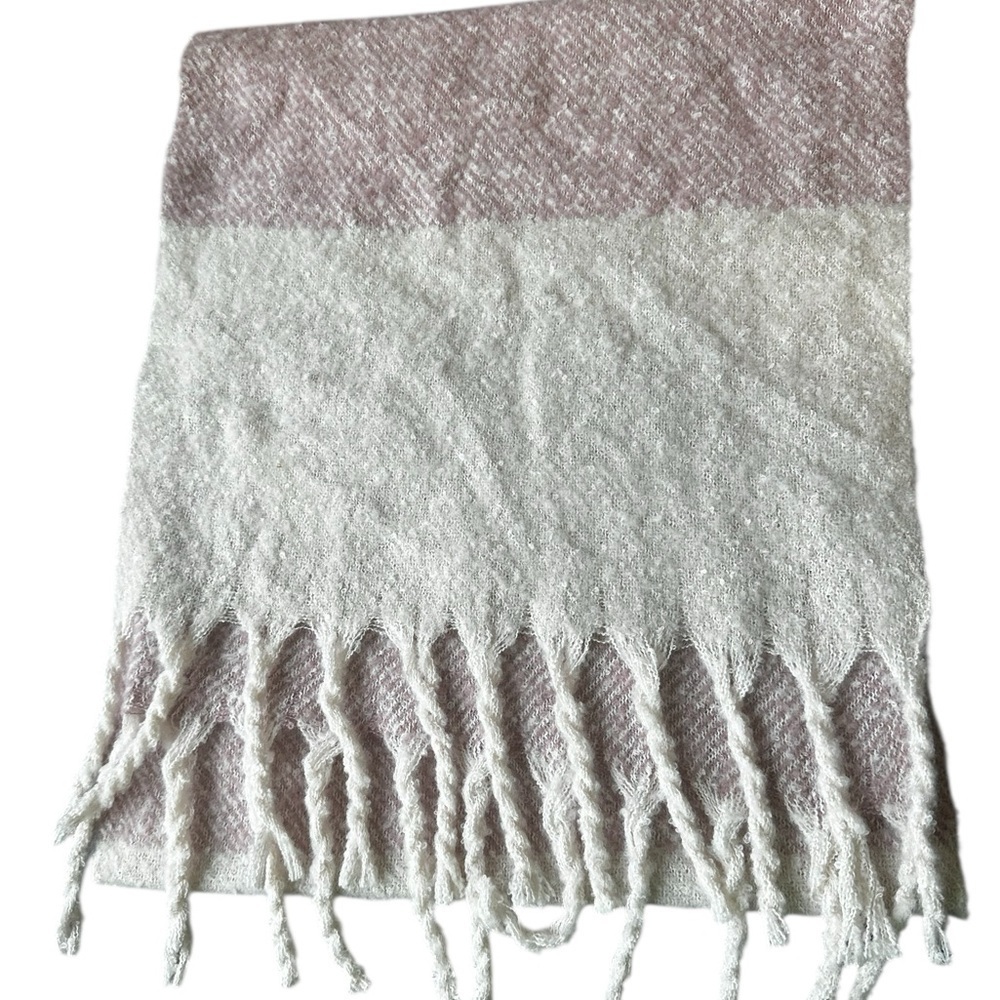 Gentle Fawn Cozy Oversized Fringe Trim Blanket Scarf NWT - Picture 3 of 11